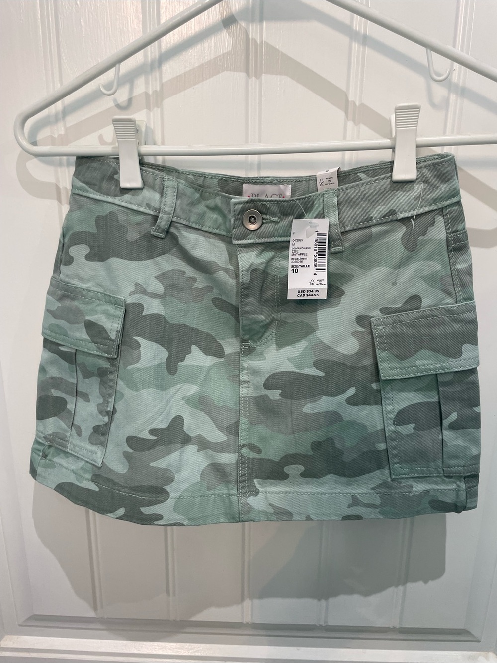 Kidβs Green Camo Cargo Mini Skirt Tags on